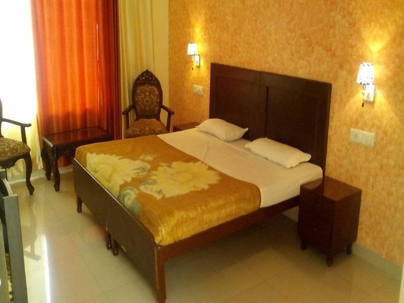The Baghban Hotel & Resort, Baddi المظهر الخارجي الصورة