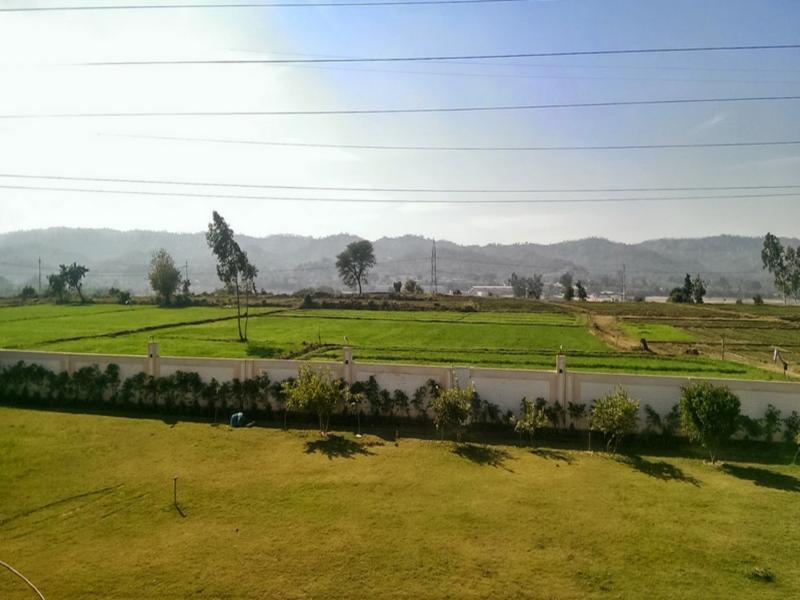 The Baghban Hotel & Resort, Baddi المظهر الخارجي الصورة
